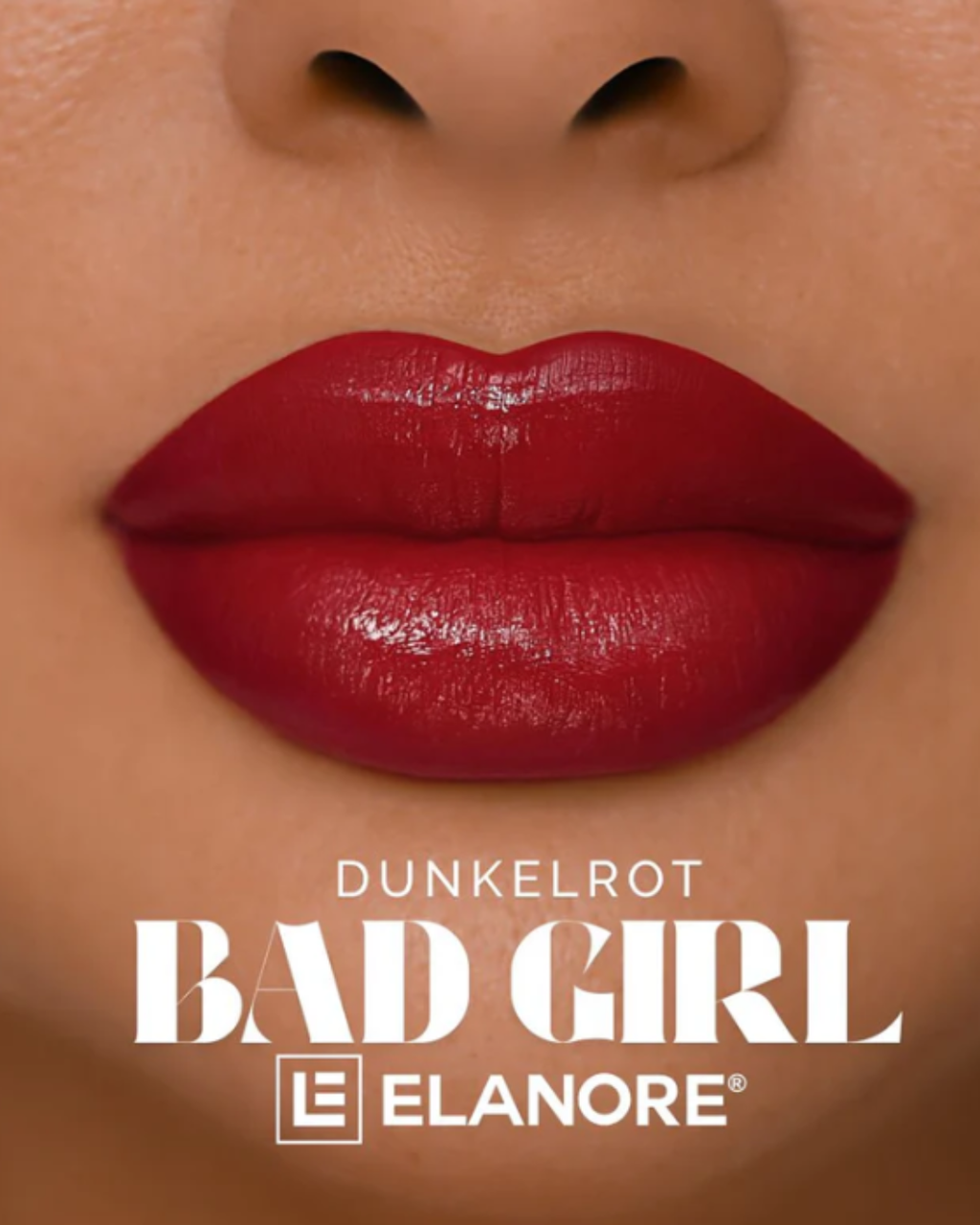 Resultado pigmento PMU Elanore Bad Girl efecto lipstick borgoña intenso labios definidos y sofisticados